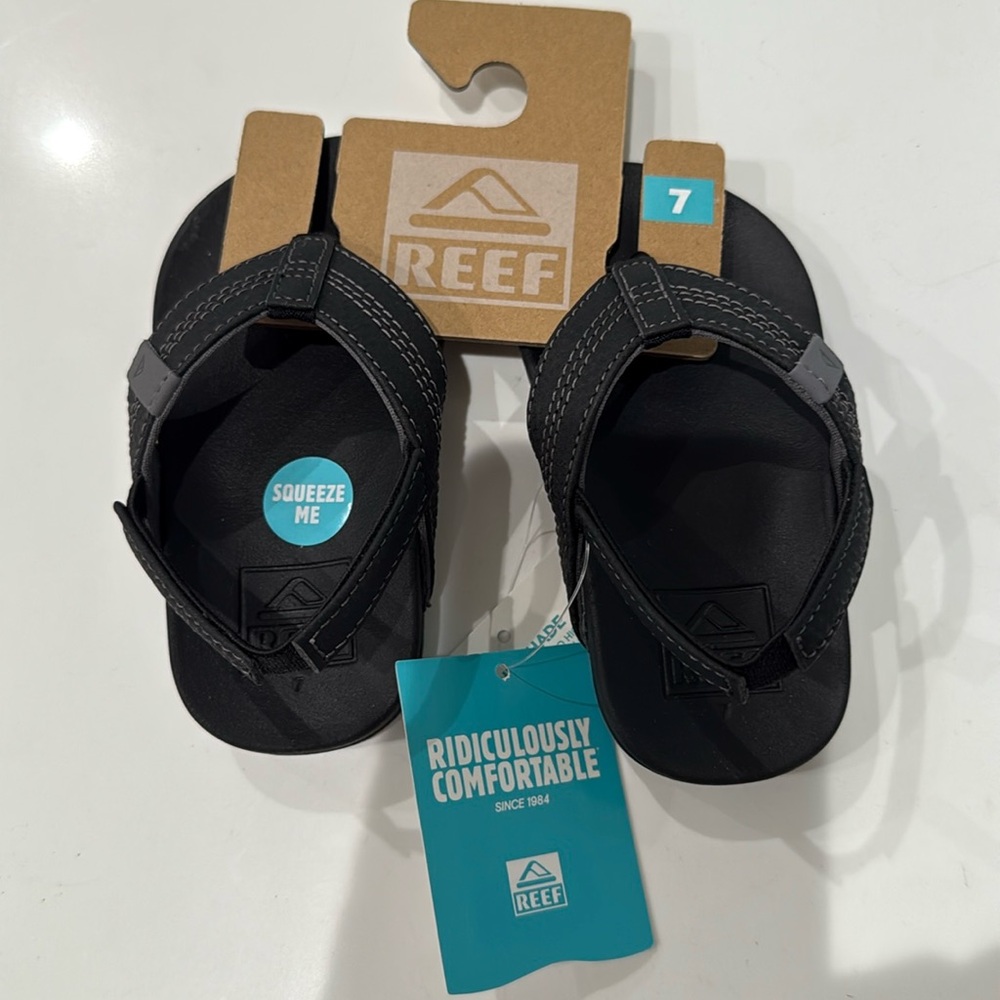 NWT Reef Toddler Flip Flops